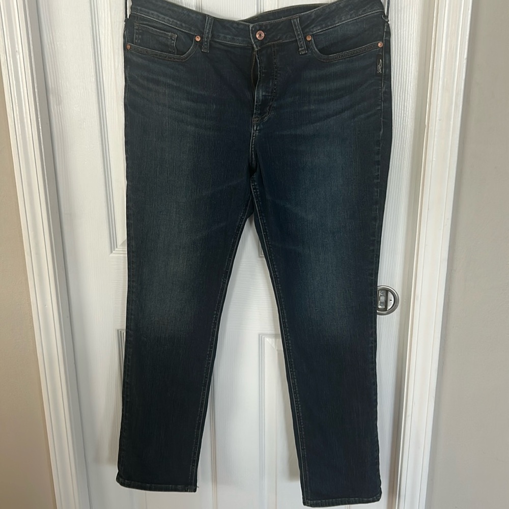 Size 18 never worn Silver brand jeans.